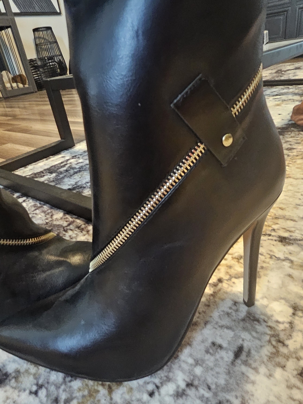 Black Women's Thigh High Heel Zip-Accent Boots - Picture 3 of 6